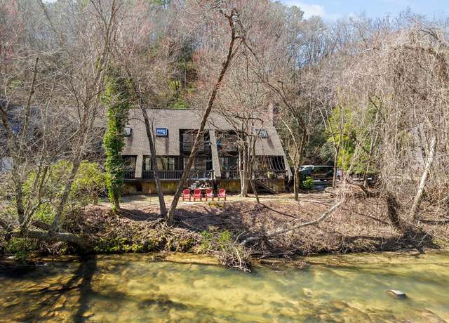 Property at 645 Riverside Dr, Ellijay, GA 30540, 2 beds, 1.5 baths