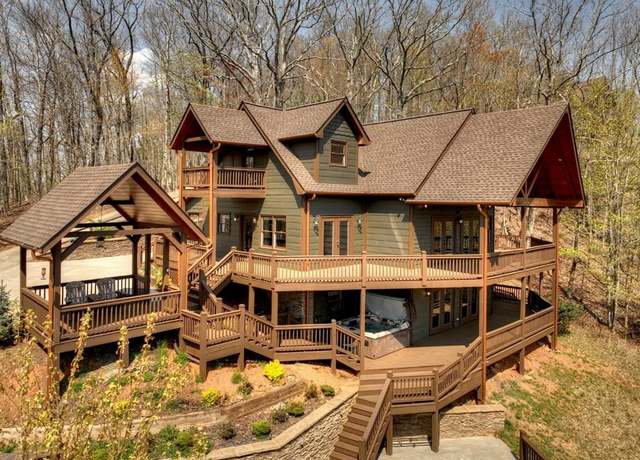 Property at 486 Henderson Ln, Mineral Bluff, GA 30559, 5 beds, 3.5 baths