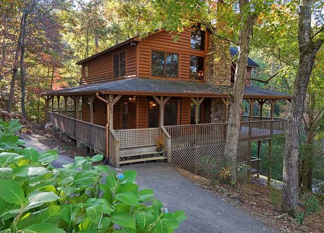 Property at 160 Mountain Field Dr, Blue Ridge, GA 30513, 3 beds, 3 baths