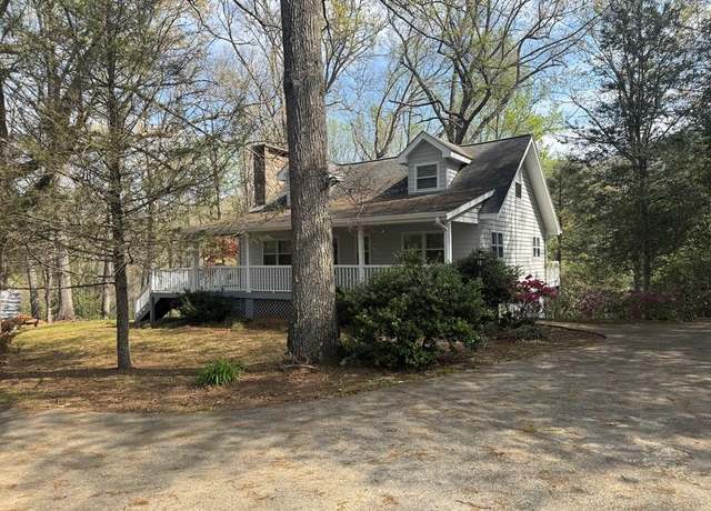 Property at 2802 Cynth Creek Rd, Hiawassee, GA 30546, 3 beds, 2 baths