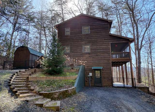 Property at 2258 Lovingood Rd, Hiawassee, GA 30546, 3 beds, 3 baths