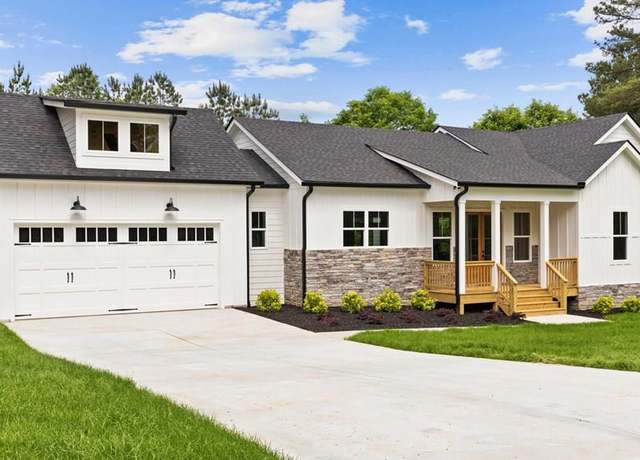 Property at 109 Sweetwater Ln, Blairsville, GA 30512, 3 beds, 2 baths