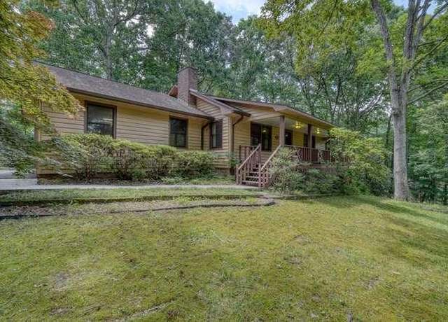 Property at 230 Tanglewood Cir, Blairsville, GA 30512, 3 beds, 2 baths