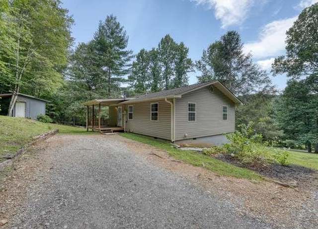 Property at 11 Gladson Ln, Blairsville, GA 30512, 3 beds, 2 baths