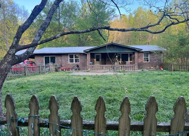 Property at 5134 Boardtown Rd, Ellijay, GA 30540, 3 beds, 1.5 baths