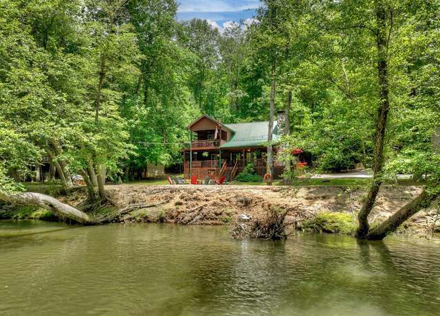 Property at 763 Centergate Dr, Ellijay, GA 30540, 3 beds, 2 baths