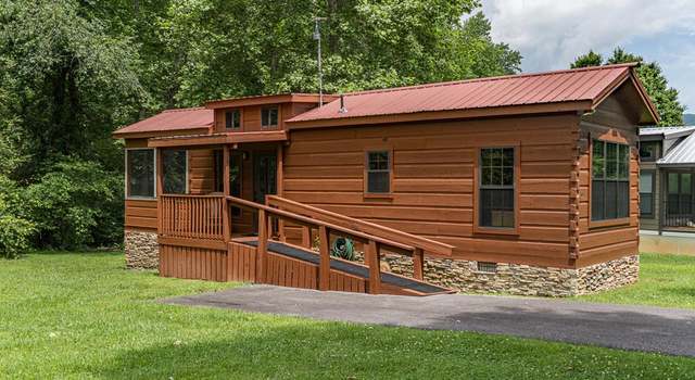 Photo of 93 Lazy Bear Trl, Andrews, NC 28901