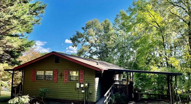 Photo of 1304 Chatuge Village Cir, Hayesville, NC 28904