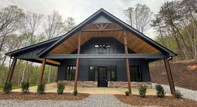 Photo of 13 Nottaway Ct, Young Harris, GA 30582