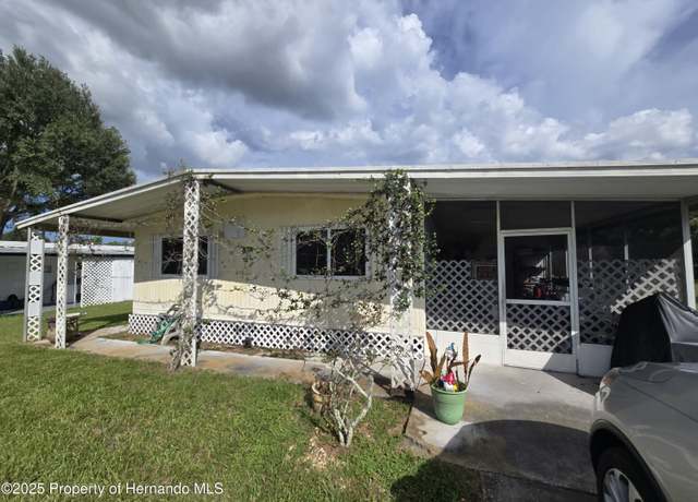 Property at 14262 Misty St, Brooksville, FL 34613, 2 beds, 1 bath
