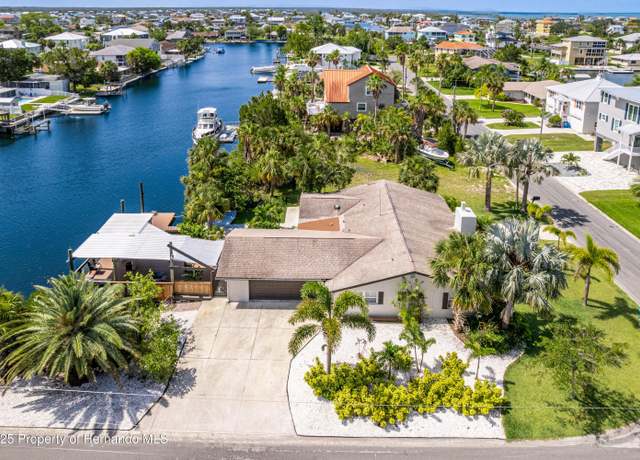 Property at 4566 Gulfstream Dr, Hernando Beach, FL 34607, 3 beds, 2 baths