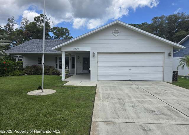 Property at 2429 Birdie Ln, Spring Hill, FL 34606, 2 beds, 2 baths