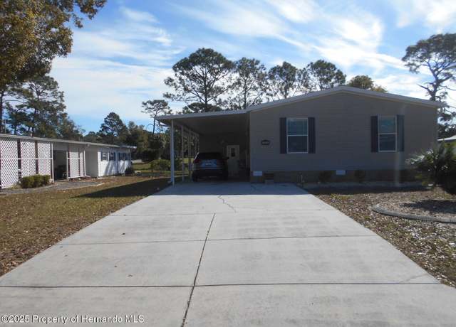 Property at 7612 Dinsmore St, Brooksville, FL 34613, 2 beds, 2 baths