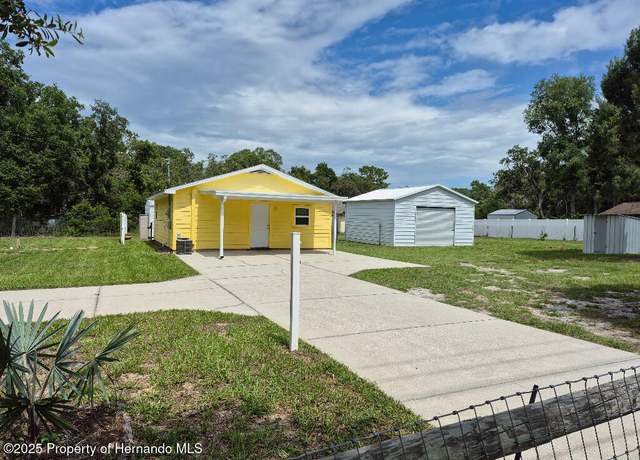 Property at 7344 California St, Brooksville, FL 34601, 2 beds, 1 bath