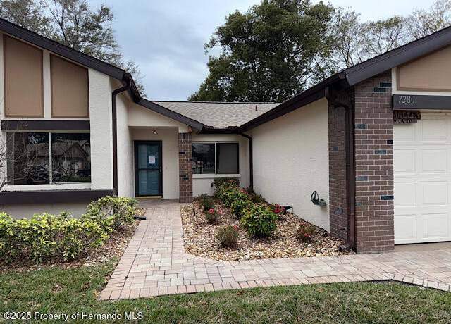 Property at 7280 Scotland Cir, Weeki Wachee, FL 34613, 2 beds, 2 baths