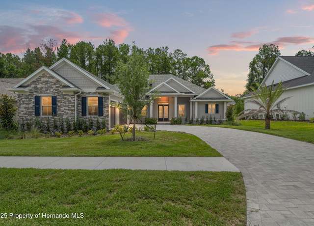 Property at 5018 Elm Leaf Dr, Brooksville, FL 34601, 4 beds, 4 baths