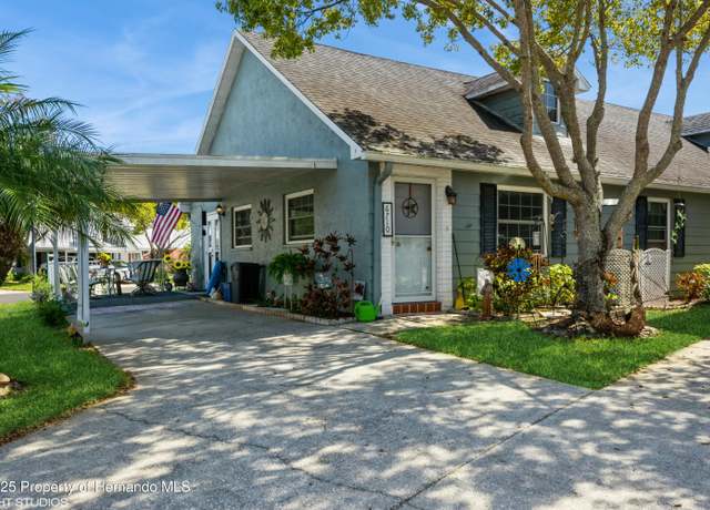 Property at 6710 Devonshire Ln, New Port Richey, FL 34653, 2 beds, 2 baths