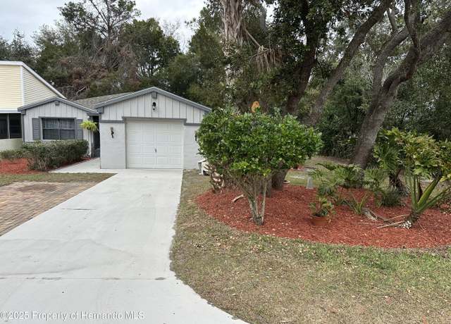 Property at 12 Chinaberry Cir, Homosassa, FL 34446, 2 beds, 2 baths