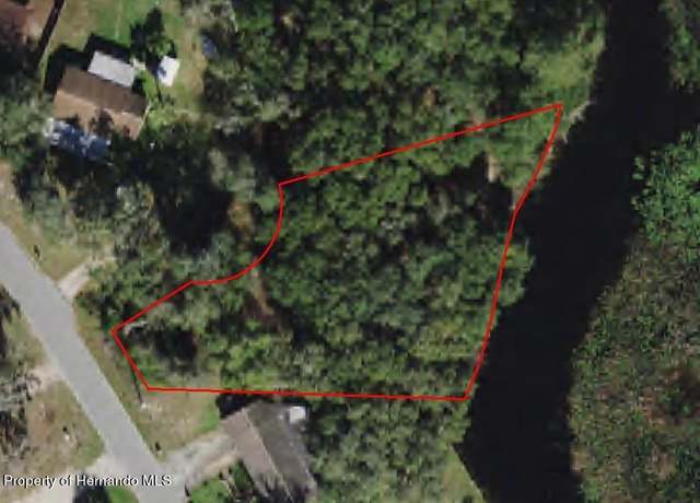Property at 8838 E Glow Ct, Inverness, FL 34450