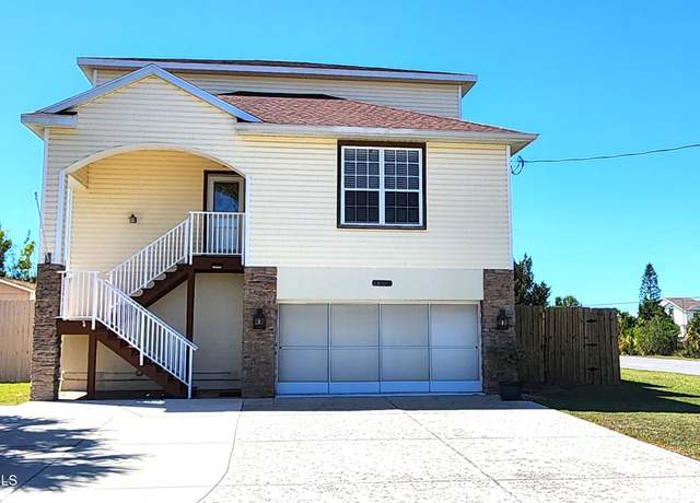 Property at 3303 Hibiscus Dr, Hernando Beach, FL 34607, 4 beds, 3.5 baths