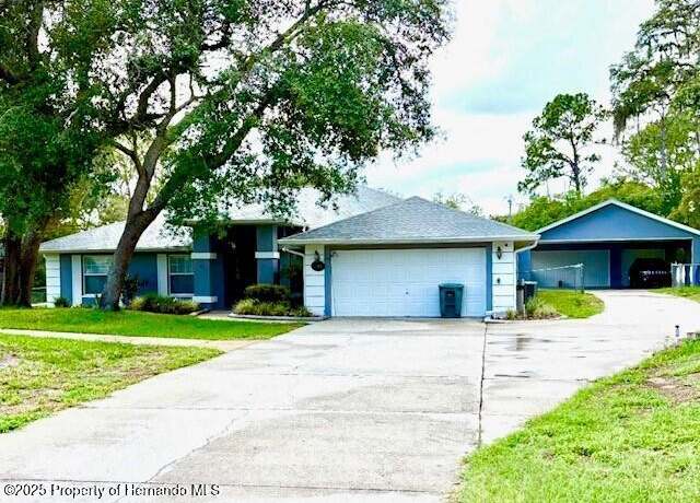 Property at 1281 Bolander Ave, Spring Hill, FL 34609, 3 beds, 2 baths