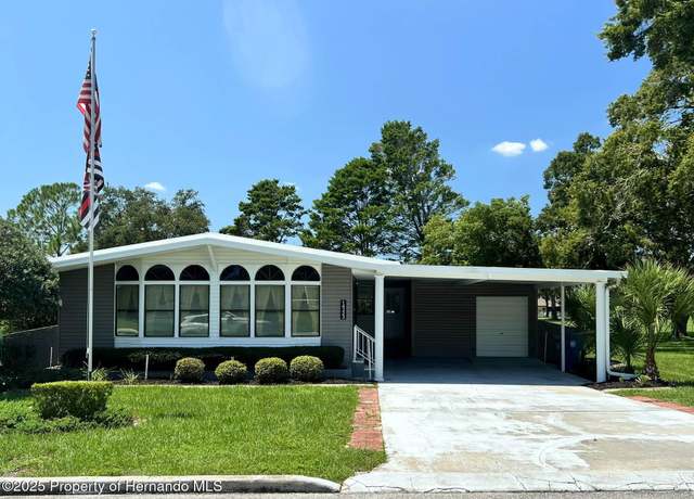 Property at 14323 Rialto Ave, Brooksville, FL 34613, 2 beds, 2 baths