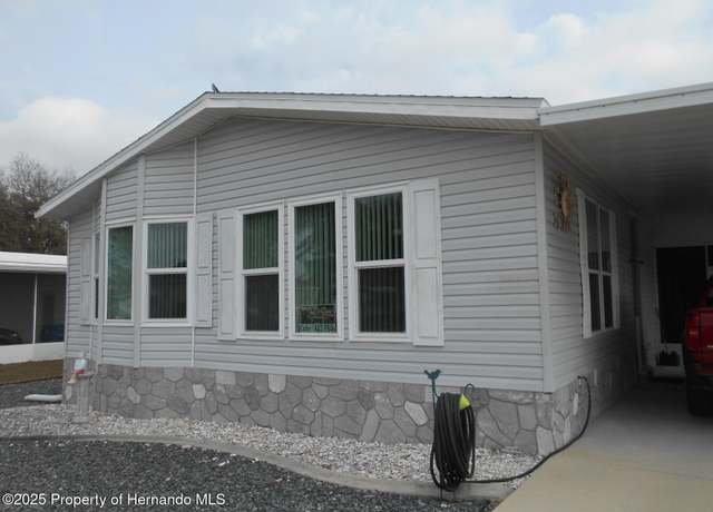 Property at 15168 Brookridge Blvd, Brooksville, FL 34613, 2 beds, 2 baths
