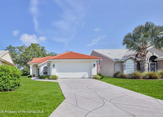 Property at 9135 Rhett Ln, Weeki Wachee, FL 34613, 3 beds, 2 baths
