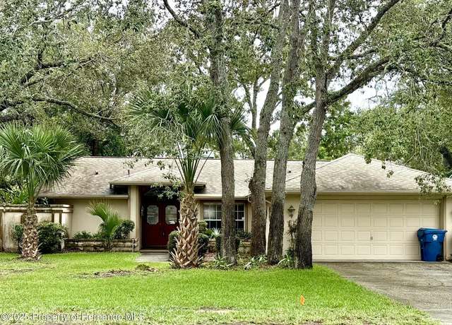 Property at 7928 Rhanbouy Rd, Spring Hill, FL 34606, 3 beds, 2 baths