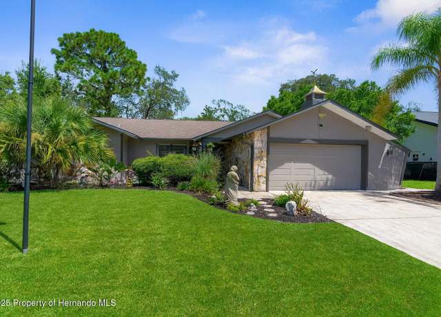 Property at 4346 Craigdarragh Ave, Spring Hill, FL 34606, 3 beds, 2 baths