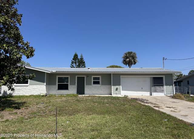 Property at 1731 NW 20th Ave, Crystal River, FL 34428, 3 beds, 2 baths