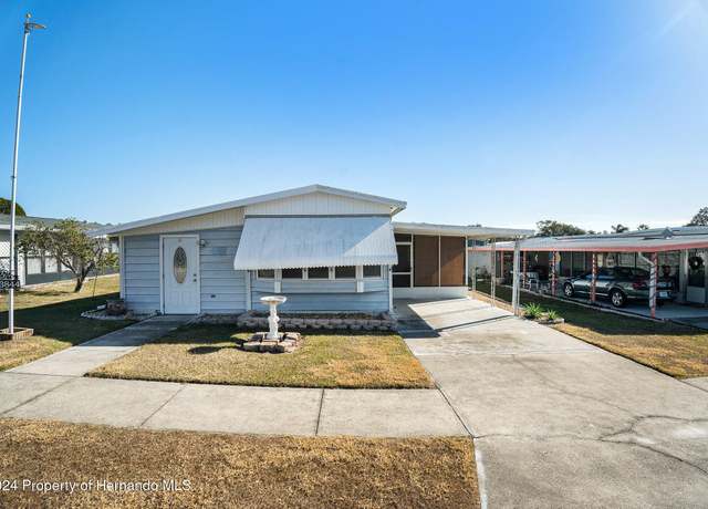 Property at 3844 Kim Dr, Wesley Chapel, FL 33543, 2 beds, 2 baths