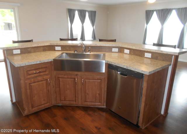 Property at 8399 Fleetway Ave, Brooksville, FL 34613, 2 beds, 2 baths