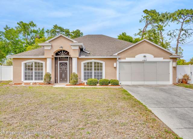 Property at 11217 Kangley Ln, Spring Hill, FL 34608, 3 beds, 2 baths