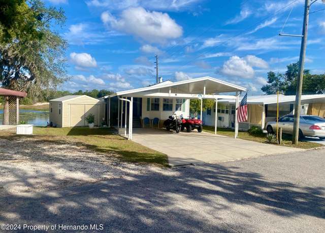 Property at 9285 Grizzly Bear Ln, Weeki Wachee, FL 34613, 2 beds, 1 bath