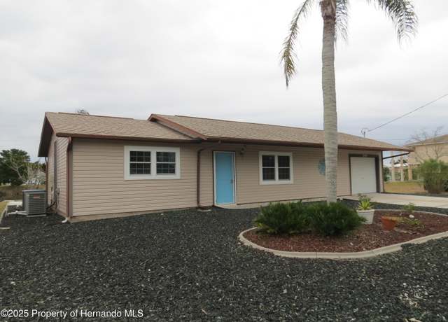 Property at 3292 Hibiscus Dr, Hernando Beach, FL 34607, 2 beds, 2 baths