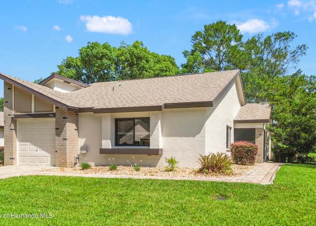 Property at 7481 Heather Walk Dr, Weeki Wachee, FL 34613, 3 beds, 2 baths