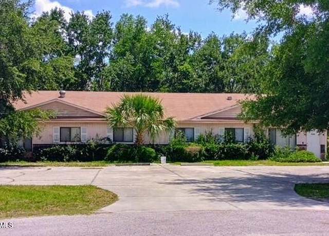 Property at 7235 Sky Ct, Spring Hill, FL 34606, 8 beds, 4 baths