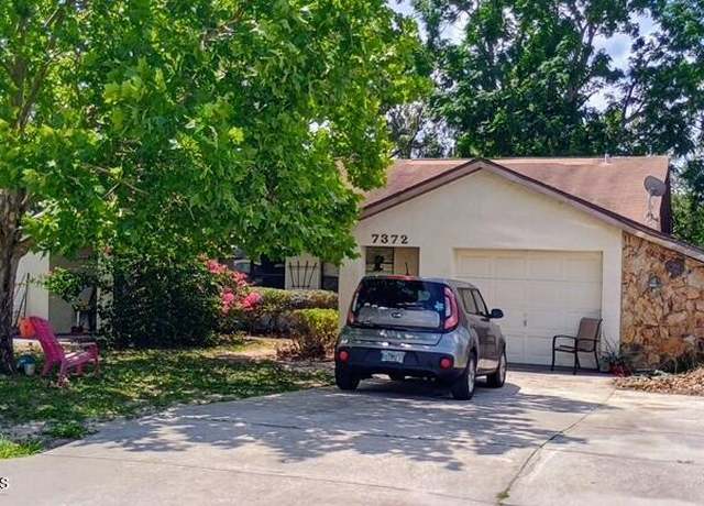 Property at 7372 Canterbury St, Spring Hill, FL 34606, 4 beds, 4 baths
