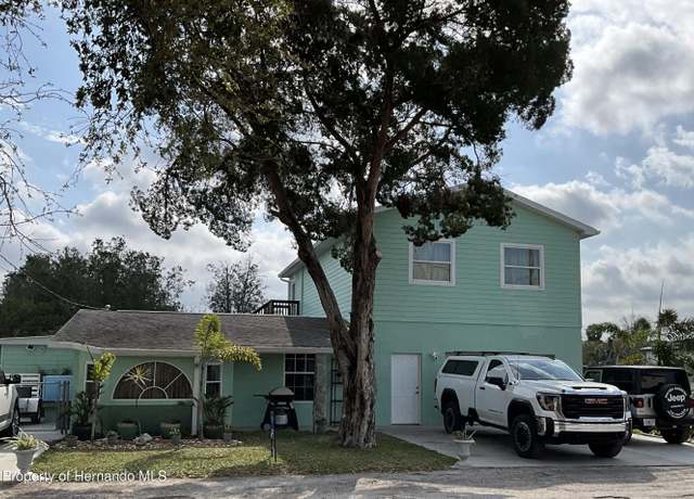 Property at 14208 Shiloh Ct, Hudson, FL 34667, 2 beds, 1 bath