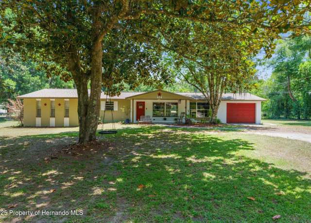 Property at 6114 Honeysuckle Ln, Brooksville, FL 34602, 4 beds, 2 baths