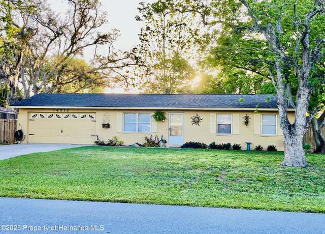 Property at 14212 Pomona Ave, Spring Hill, FL 34609, 3 beds, 2 baths