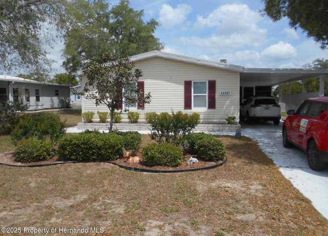 Property at 14227 Adair St, Brooksville, FL 34613, 3 beds, 2 baths