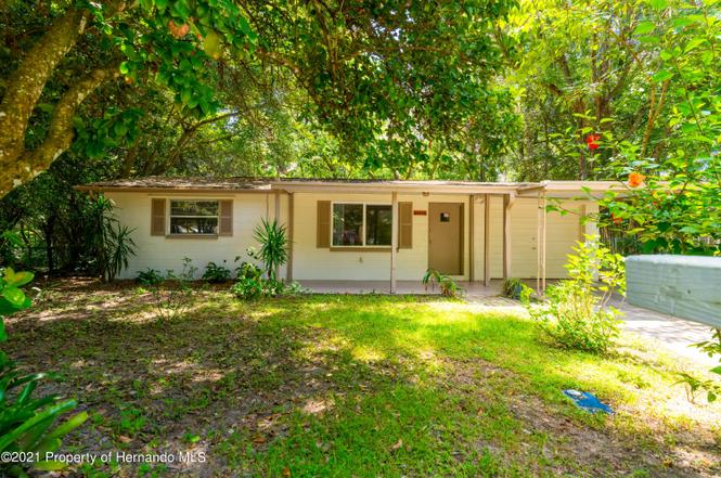 SRE❤️SALE 21446 Canal Dr, BROOKSVILLE, FL 34601 | Redfin