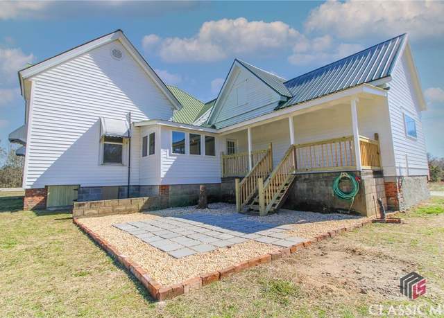 Property at 1782 Union Point Rd, Stephens, GA 30667, 3 beds, 2 baths