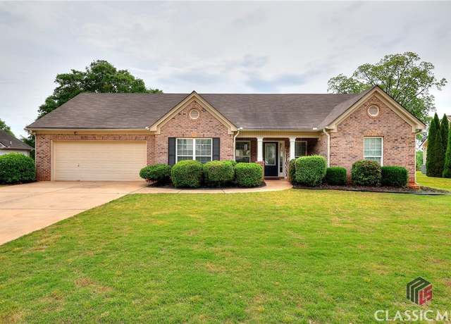 Property at 363 Laurel Oaks Ln, Jefferson, GA 30549, 3 beds, 2 baths