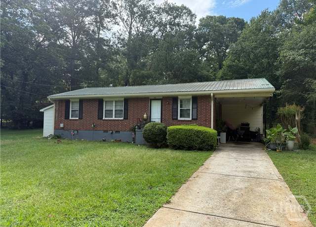 Property at 160 Knottingham Dr, Athens, GA 30606, 3 beds, 1.5 baths