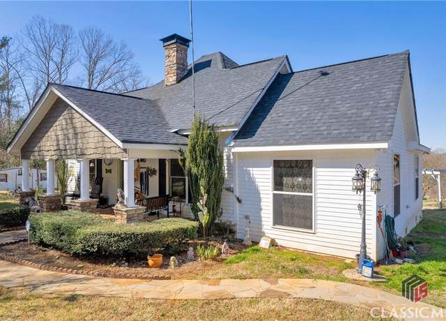 Property at 1751 Apalachee River Rd, Madison, GA 30650, 2 beds, 2 baths