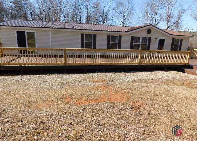 Property at 880 Stone Stewart Rd, Hull, GA 30646, 3 beds, 2 baths