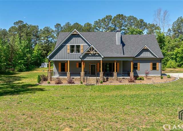 Property at 1020 Spratlin Mill Dr, Hull, GA 30646, 4 beds, 3.5 baths